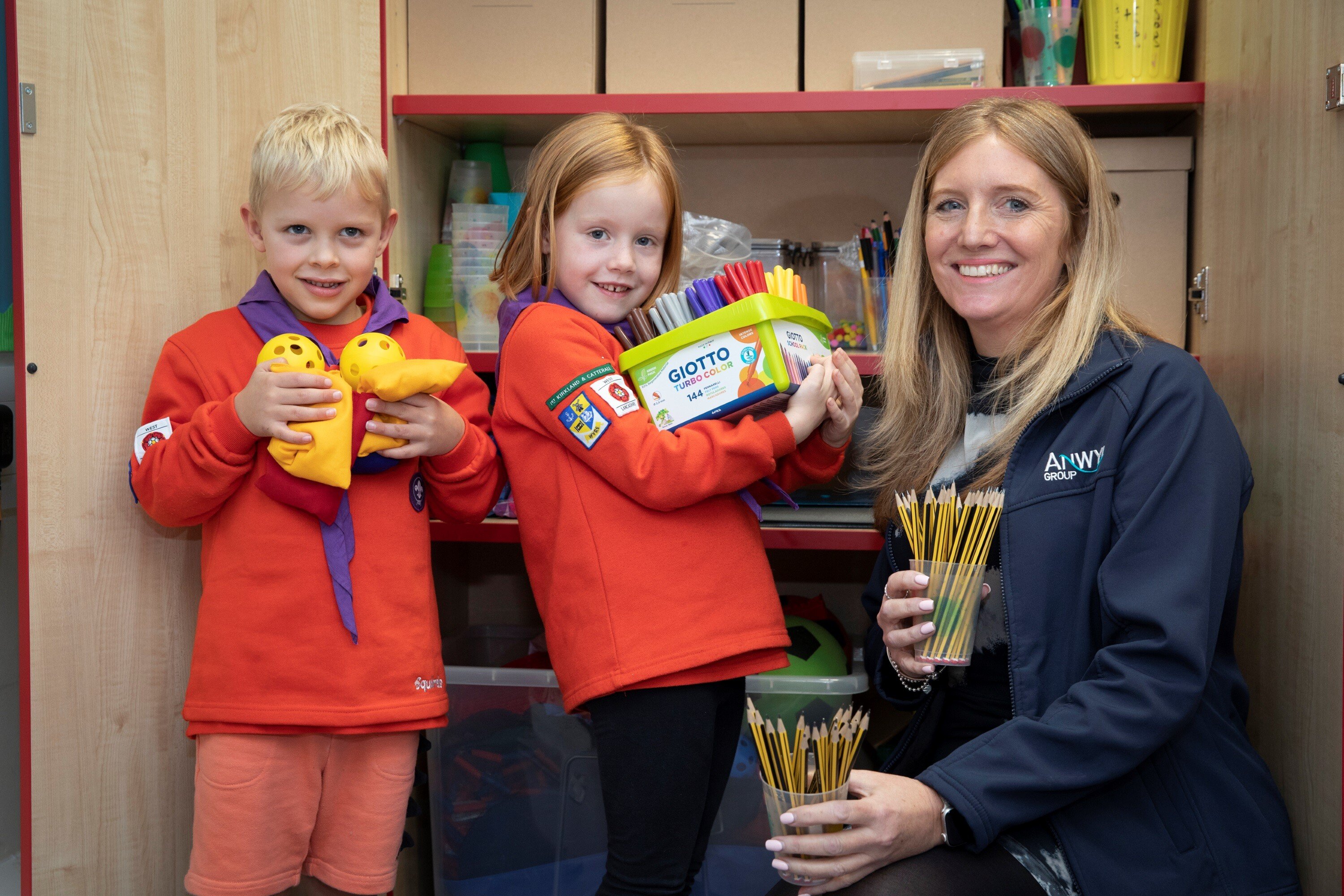 Anwyls Imogen Suffell with Squirrels Thomas and Sophie at 1st Kirkland and Catterall Scouts-2