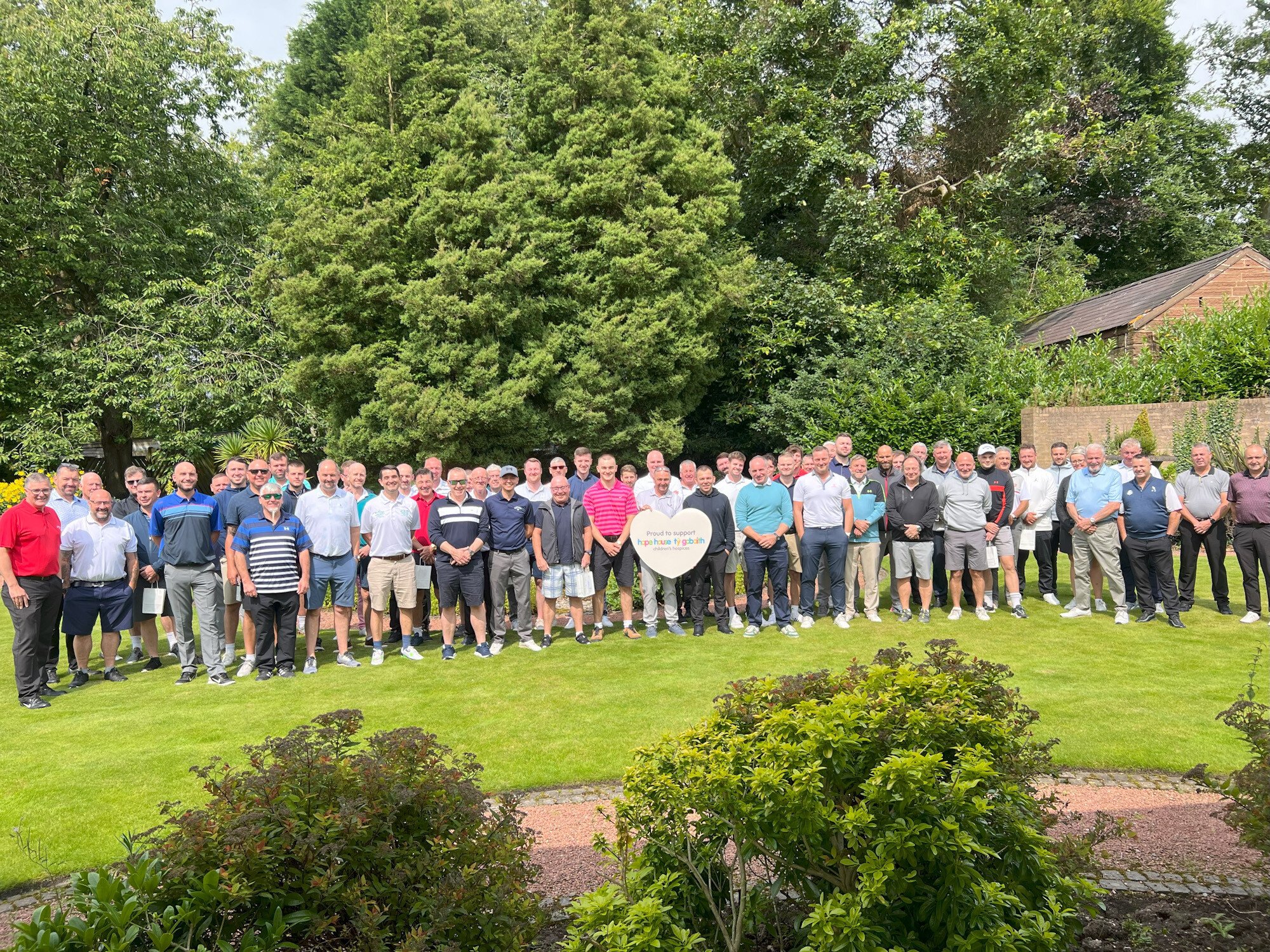 Anwyl hosted a golf day in aid of Hope House and Tŷ Gobaith Childrens Hospices